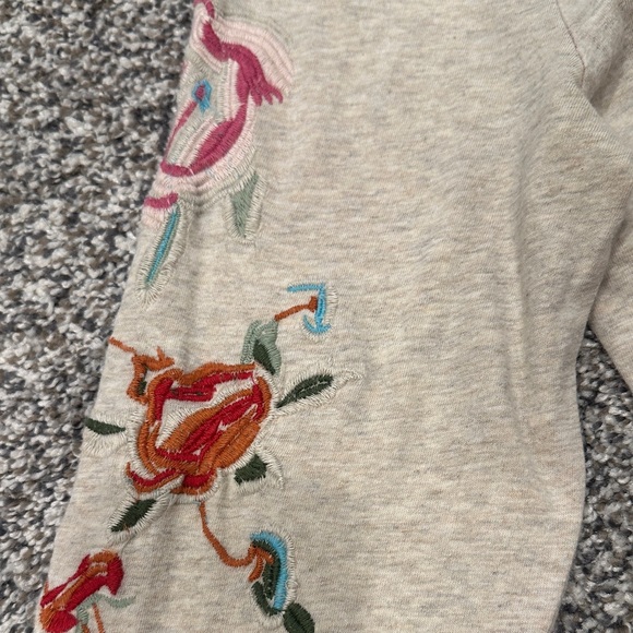Sundance Cotton Beige Henley with Floral Embroidery - Picture 4 of 10